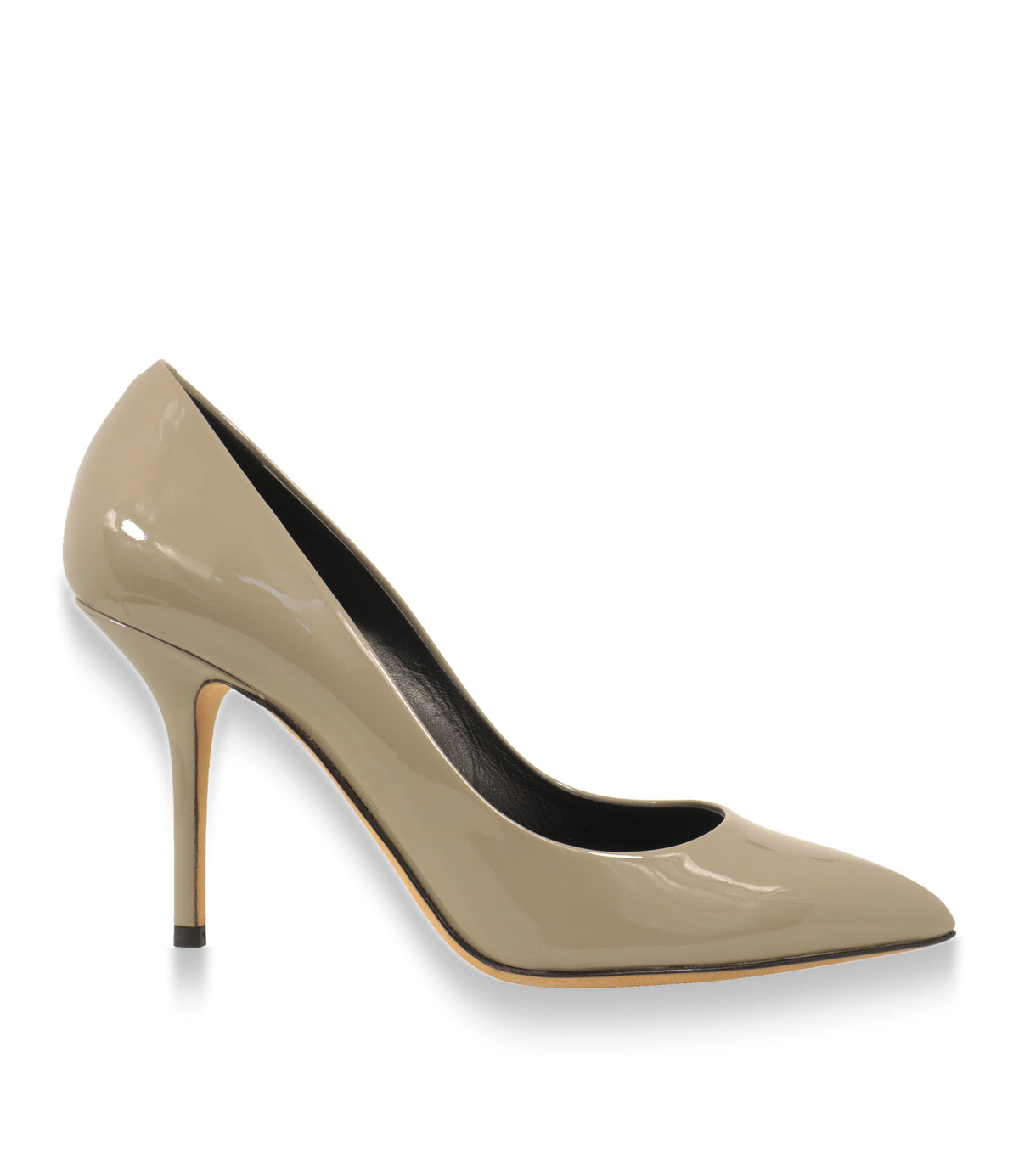 Dolce & Gabbana Pumps aus grau-taupefarbenem Lackleder in der Seitenansicht
