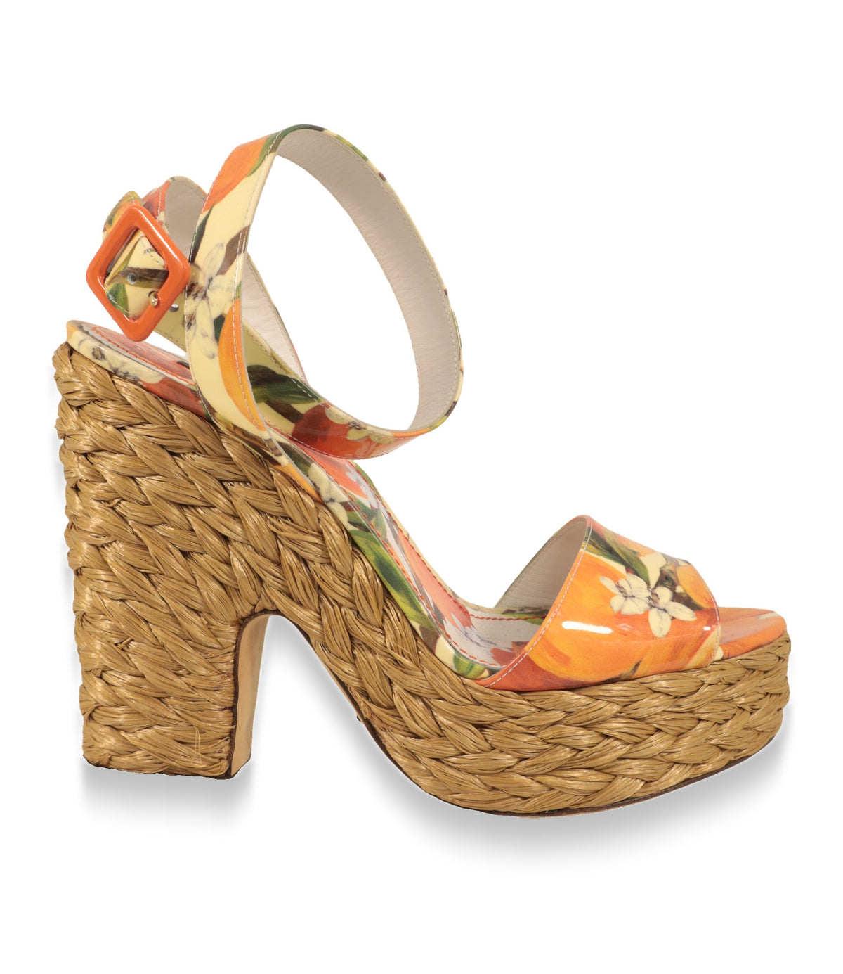 Dolce & Gabbana Plateau-Sandalen in Orange mit Zitrus-Print und Bastabsatz in der Seitenansicht