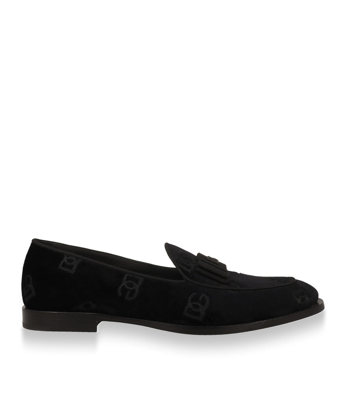 Dolce & Gabbana Loafer aus schwarzem Samt mit DG-Jacquardmuster in der Seitenansicht