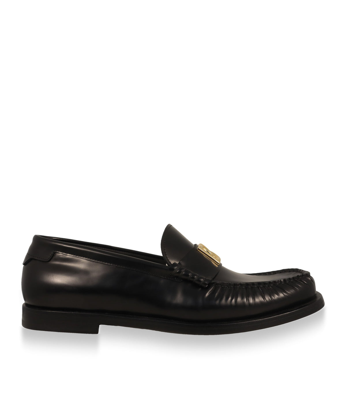 Dolce & Gabbana Loafer aus schwarzem Leder in der Seitenansicht mit flacher Laufsohle