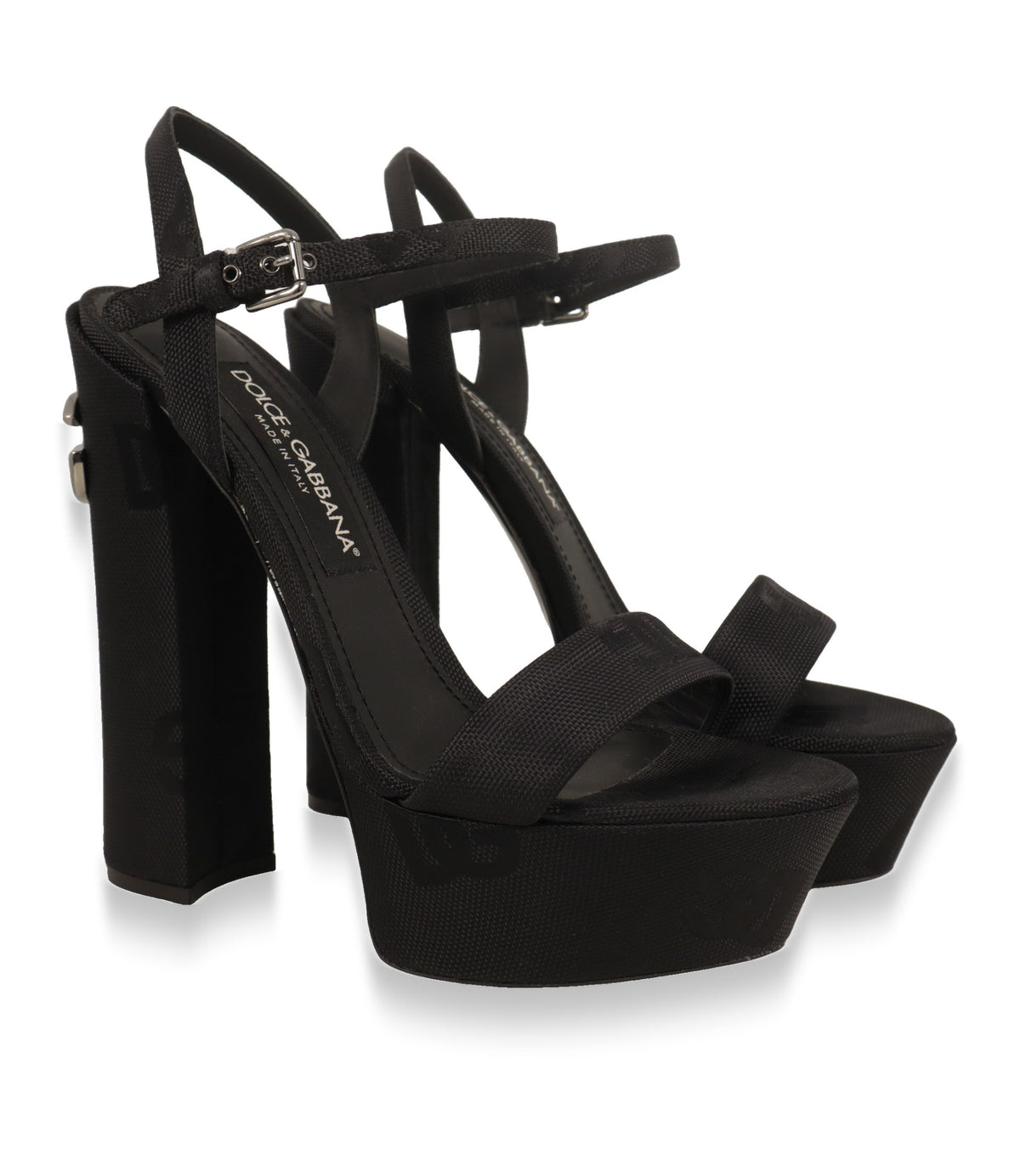 Schwarze Dolce & Gabbana Plateau-Sandalen im Paar, Dreiviertelansicht mit DG-Logo-Fußbett