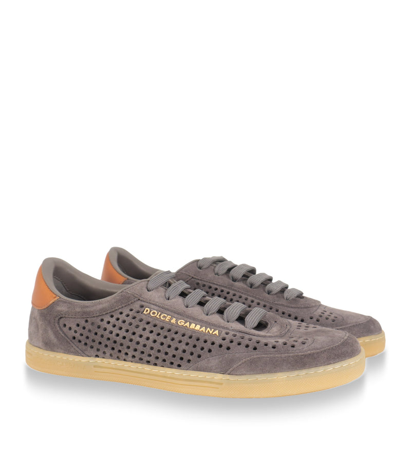 Dolce & Gabbana Sneaker Paar in Grau mit cognacfarbener Fersenkappe und heller Gummisohle