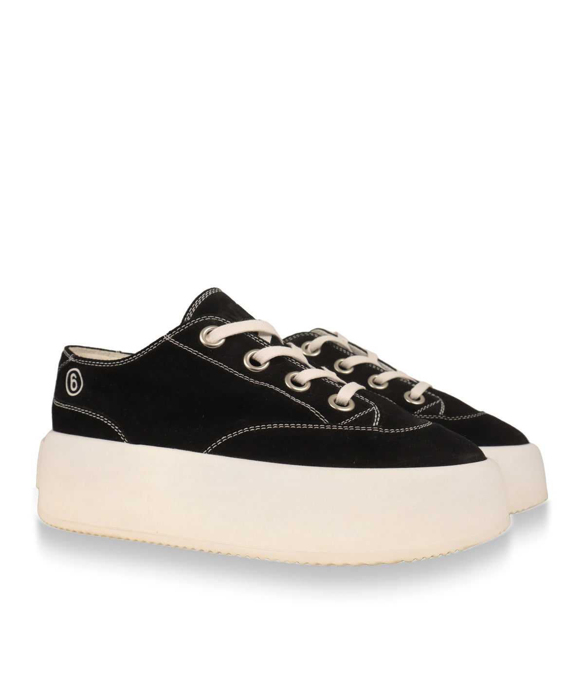 Maison Margiela Plateau-Sneaker Größe 37,5 in Schwarz, Dreiviertelansicht des Paares