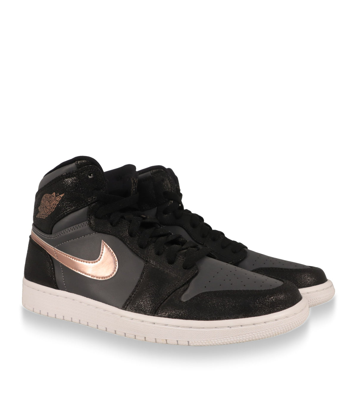 Air Jordan 1 Retro High Herren Sneaker aus Leder, Paar in Dreiviertelansicht