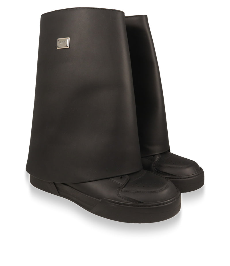Dolce & Gabbana Herrenstiefel schwarz, Paar in Schrägansicht mit Sneaker-Sohle