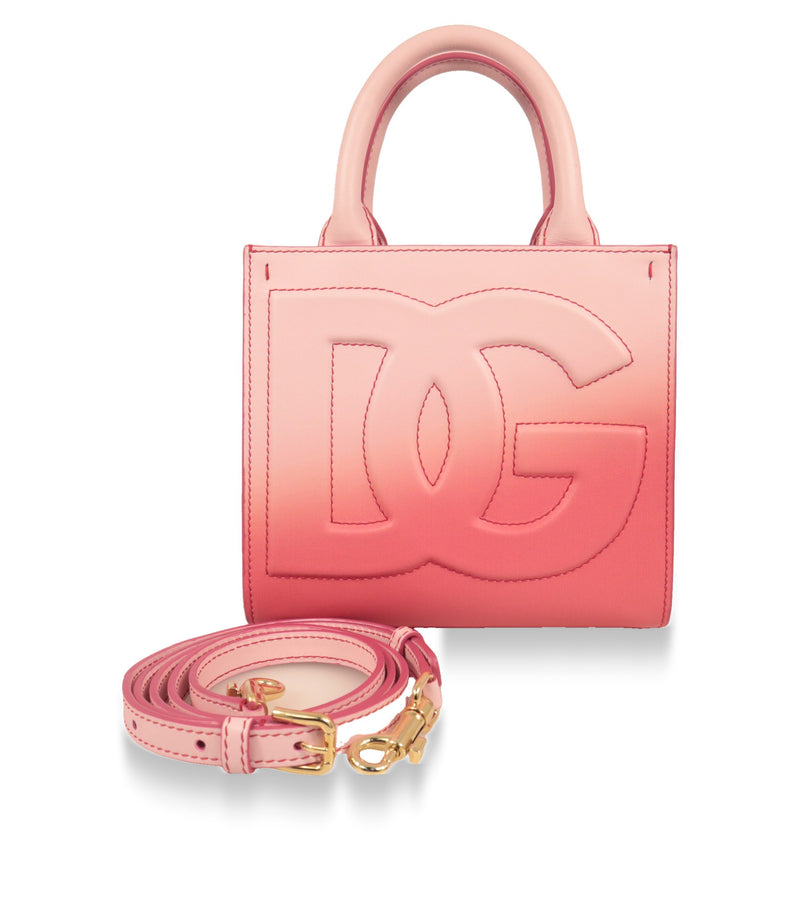 Dolce & Gabbana Handtasche in Rosa-Pink mit abnehmbarem Lederriemen und goldfarbenen Karabinern