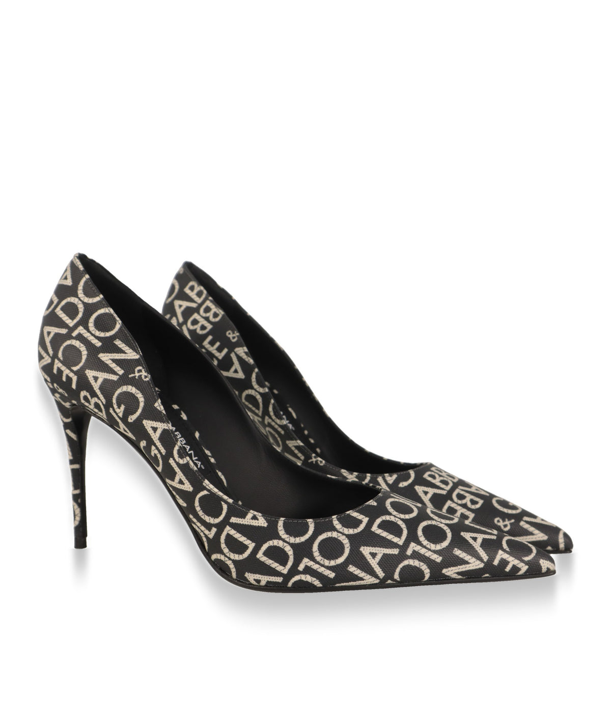 Dolce & Gabbana Pumps Paar in Schwarz-Weiß mit Logo-Print, Dreiviertelansicht