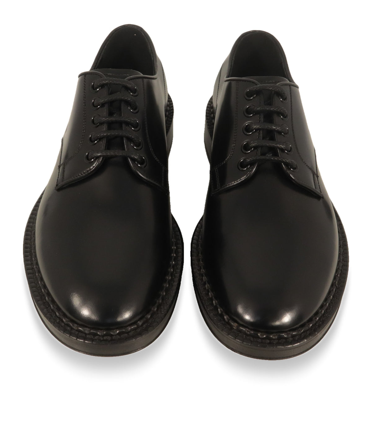 Schwarze Dolce & Gabbana Derby Schuhe von oben mit fünf Ösenpaaren und Schnürung
