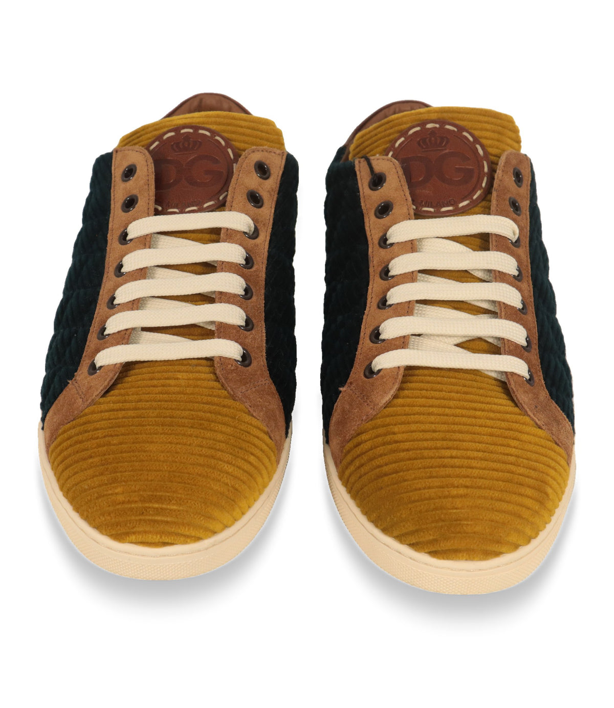 Dolce & Gabbana Herren Sneaker Frontansicht mit gelber Cordkappe und cremefarbener Schnürung