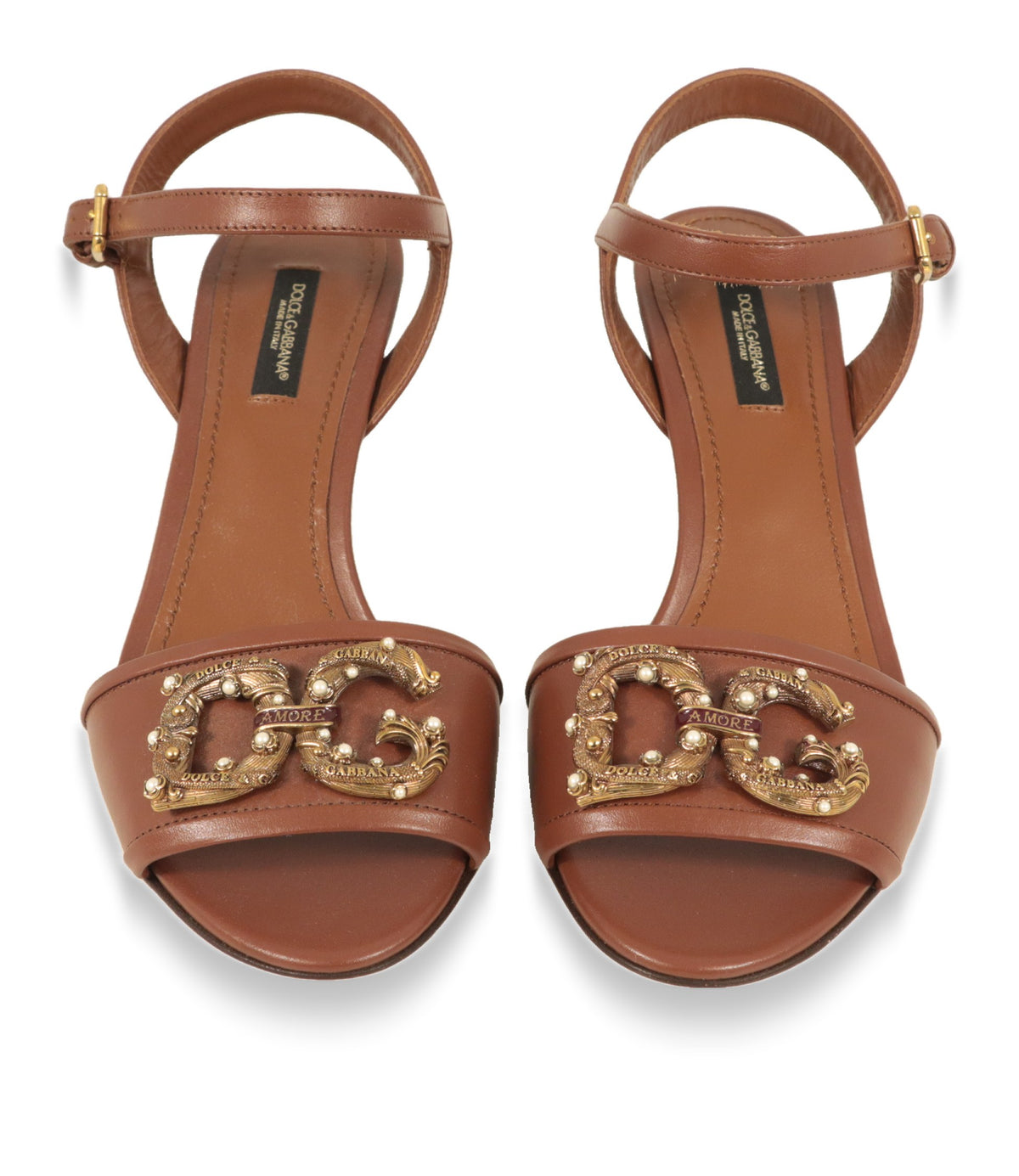 Dolce & Gabbana Sandaletten von oben: offener Zehenbereich, brauner Lederriemen mit DG-Logo