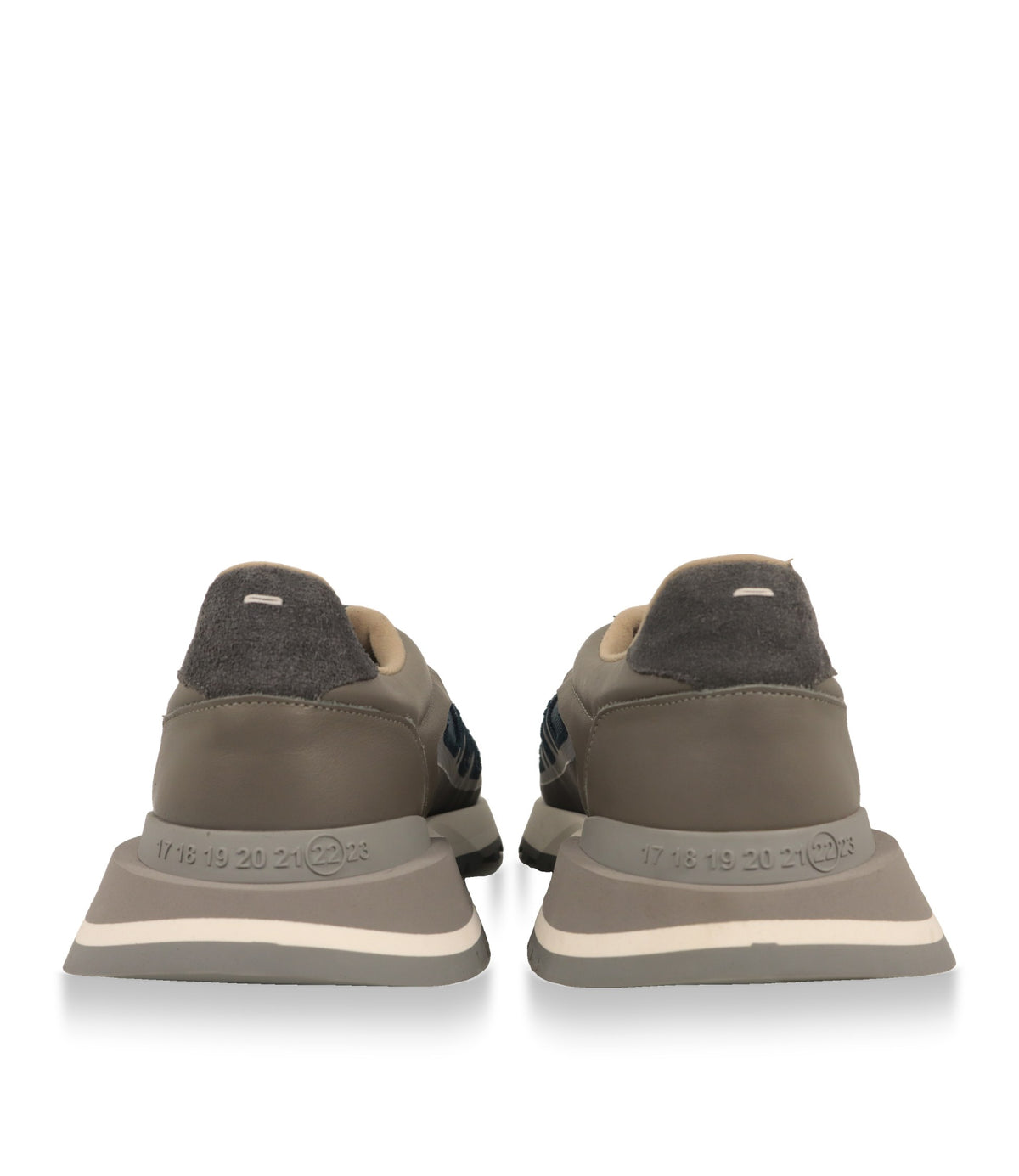 Dolce & Gabbana Sneaker Rückansicht mit Velours-Fersenbesatz und profilierter Gummisohle