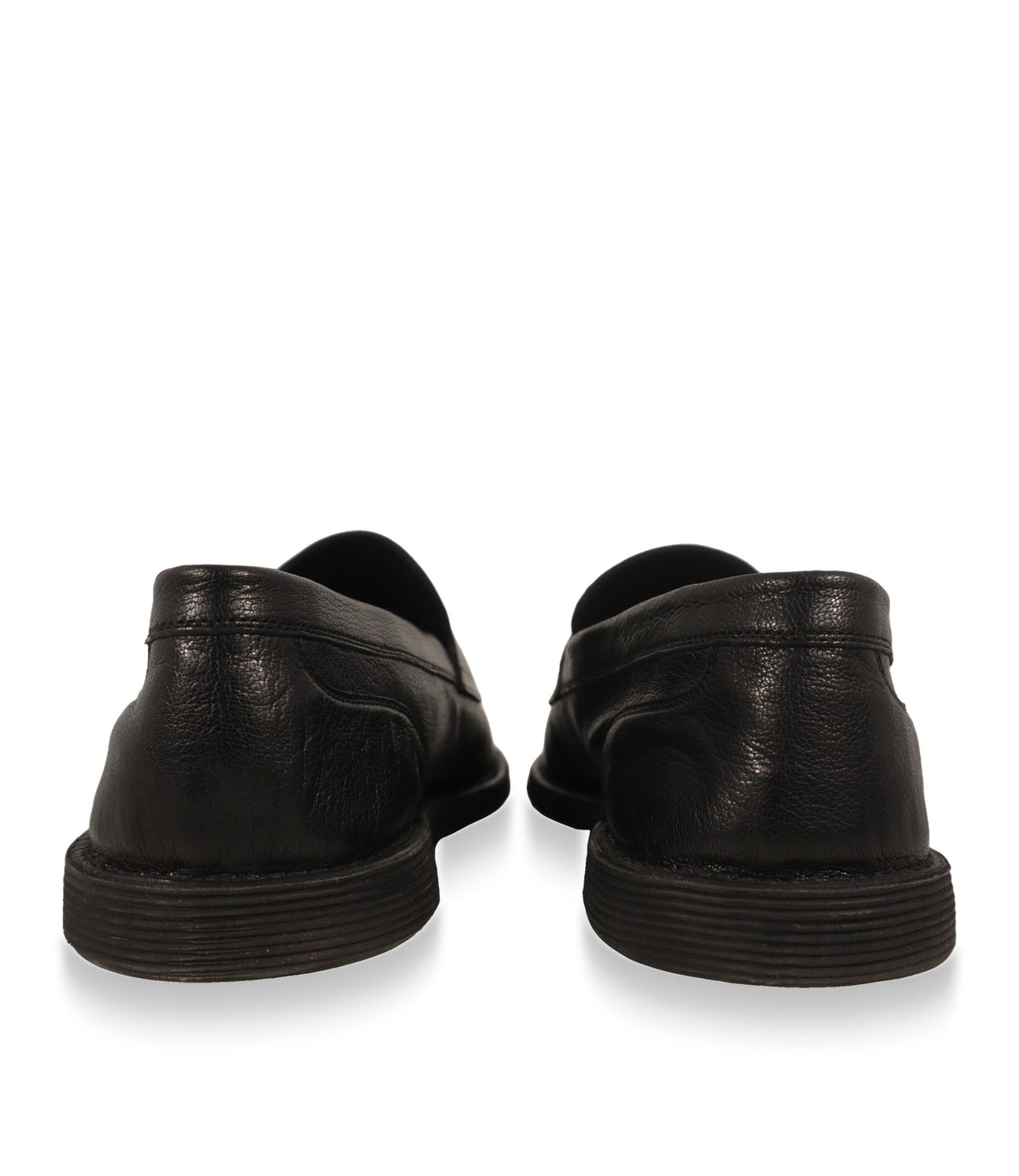 Rückansicht der Dolce & Gabbana Loafer aus schwarzem Leder mit gerillter Laufsohle