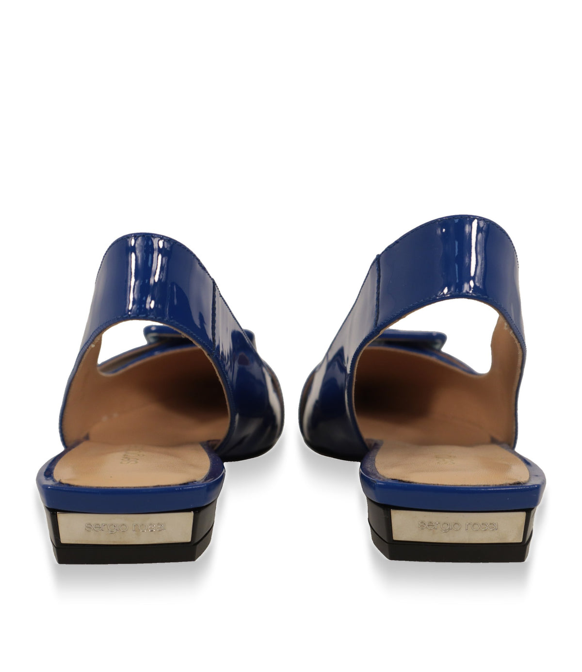Rückansicht der blauen Sergio Rossi Slingback Pumps mit flachem Absatz und Markenplakette