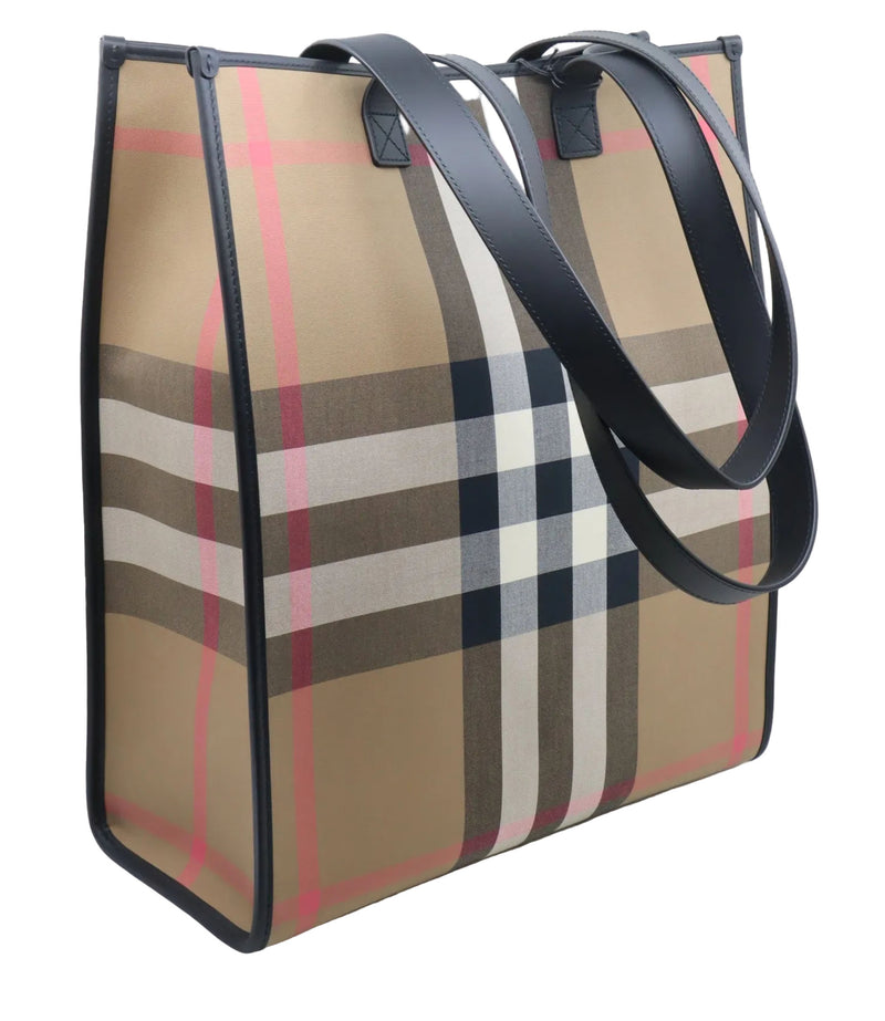 Burberry Shopper Tasche im beigen Karomuster mit dunklen Lederhenkeln