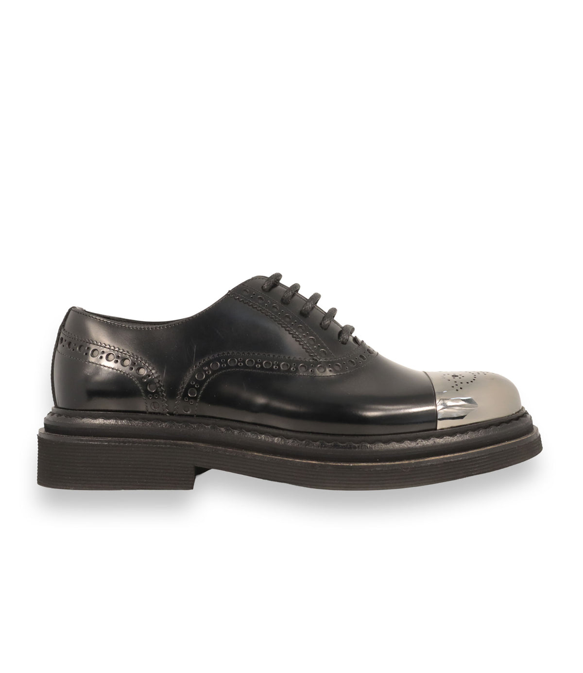 Dolce & Gabbana Schnürschuhe Größe 41,5 aus schwarzem Leder mit silberner Metallkappe und Brogue-Details.