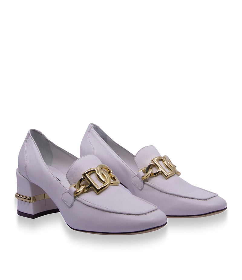 Dolce & Gabbana Loafer Größe 39 aus Fliederleder mit Goldkette und Absatzdetail