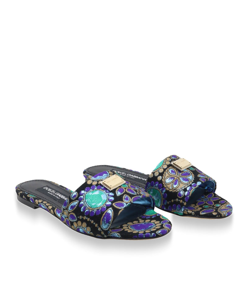 Dolce & Gabbana Sandalen mit Brokatmuster in Türkis und Violett sowie goldener Logo-Applikation