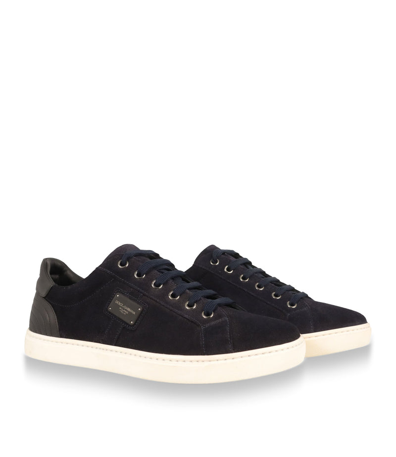 Dolce & Gabbana Sneaker Größe 40 aus dunkelblauem Veloursleder mit heller Gummisohle und Logodetail.