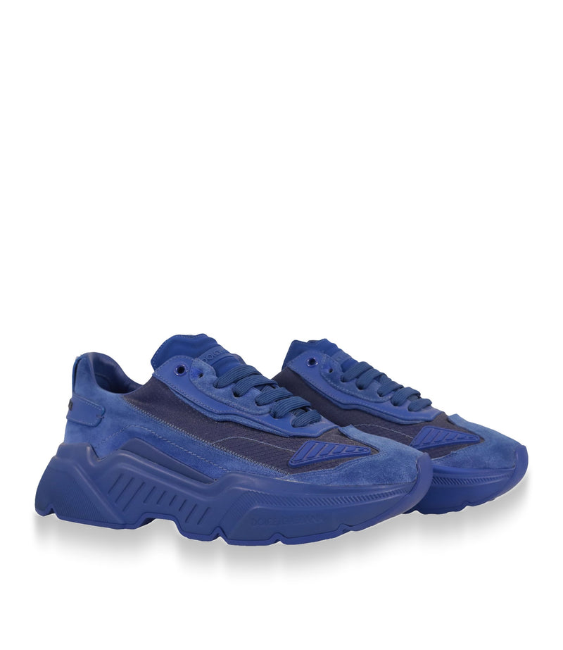 Dolce & Gabbana Sneaker Größe 40,5 in Blau aus Veloursleder mit markanter Oversized-Sohle und Designer-Details.