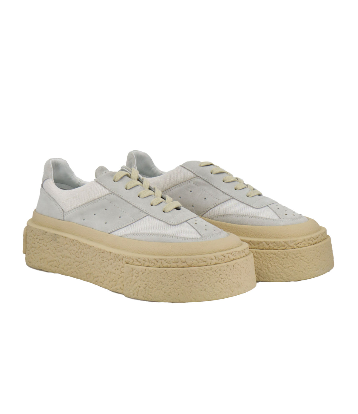 Maison Margiela Plateau Sneaker Größe 37 in Weiß und Grau aus Veloursleder und Mesh.