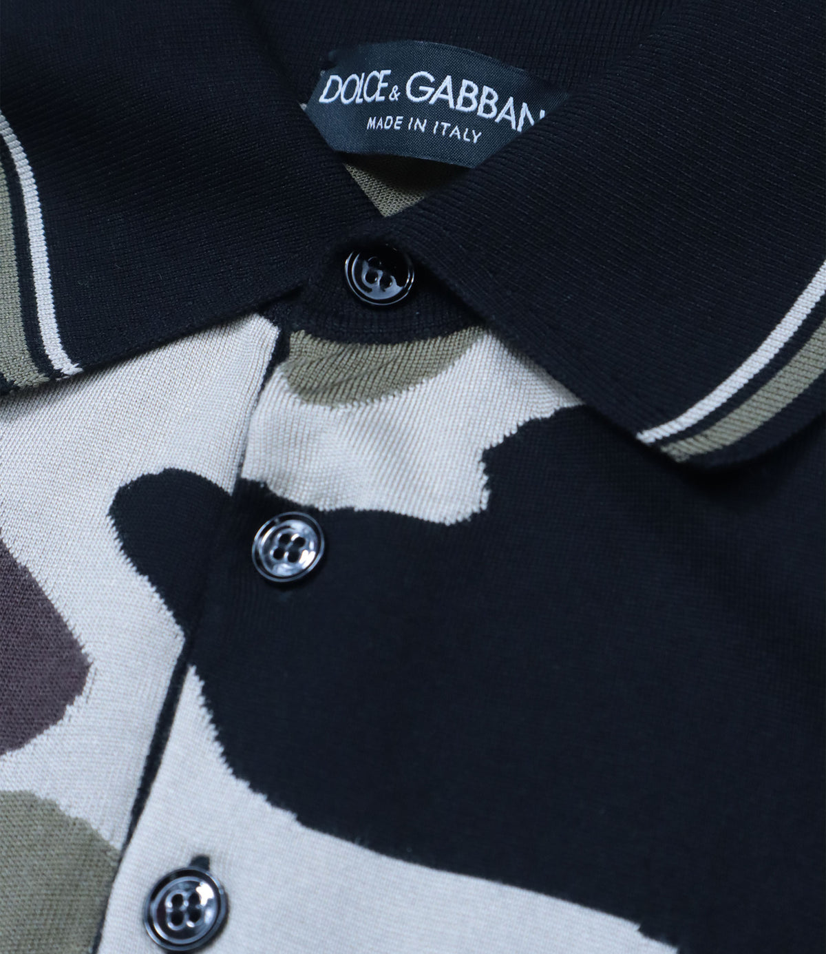 Dolce & Gabbana Poloshirt aus Seide mit Camouflage-Muster in Grau und Olivgrün Größe 50