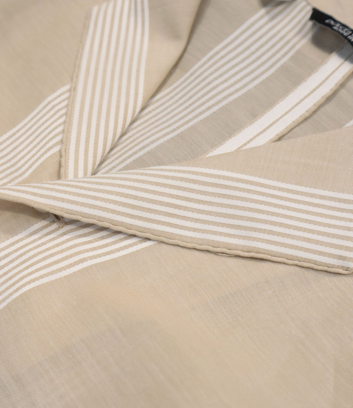 Dolce & Gabbana Hemd Größe 38 in Beige und Weiß aus Baumwolle mit Streifendetails