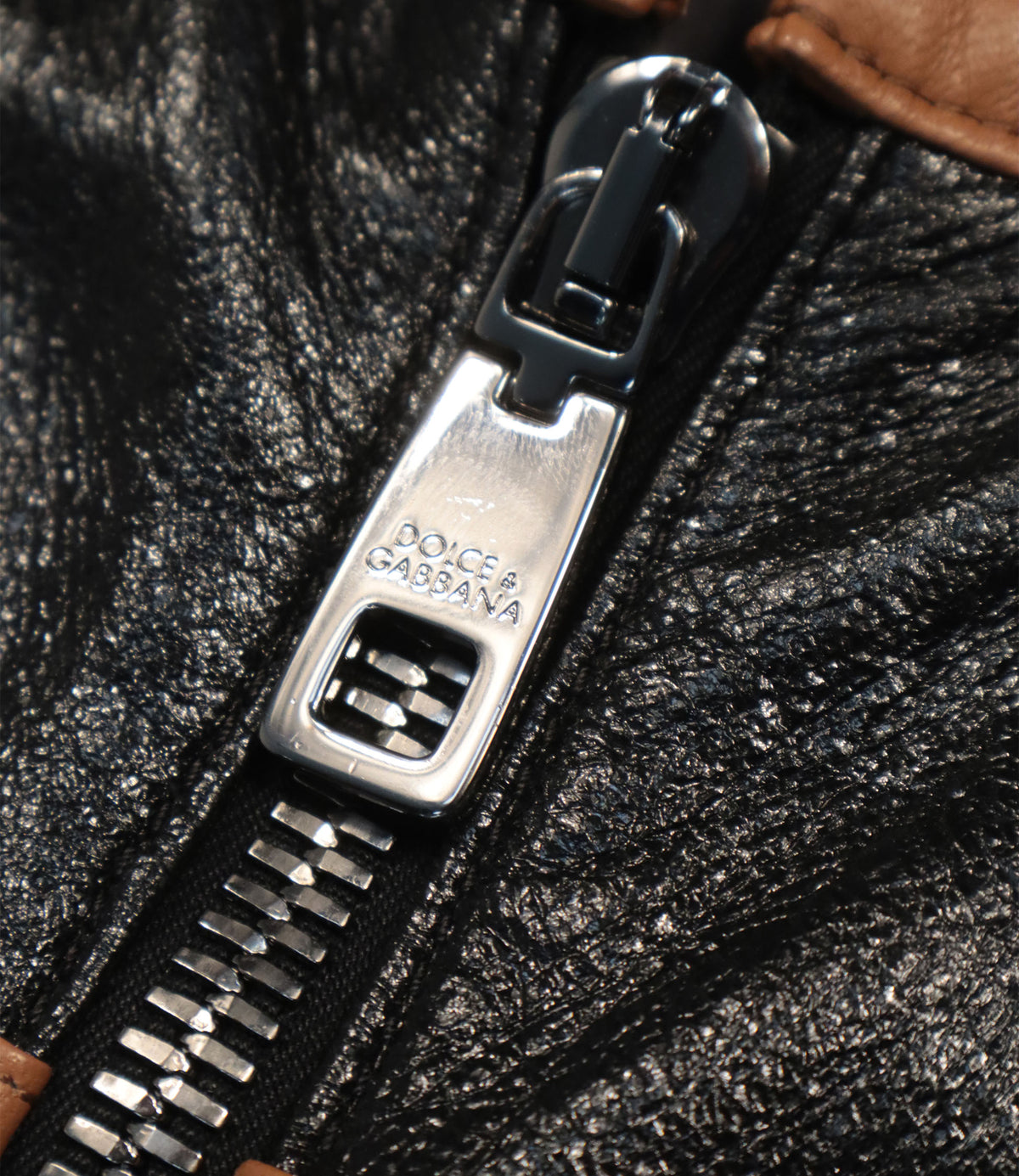 Dolce & Gabbana Lederjacke aus schwarzem Lammleder mit Color-Blocking in Cremeweiß und Cognacbraun Größe IT 48