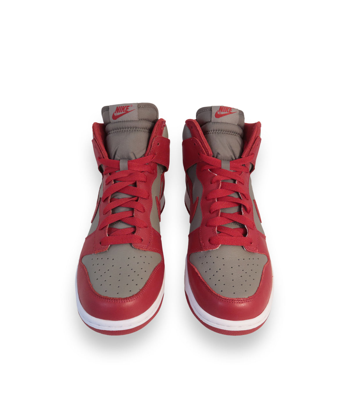 Air Jordan High-Top Sneaker Größe 45 in Rot und Grau aus hochwertigem Leder im Sale