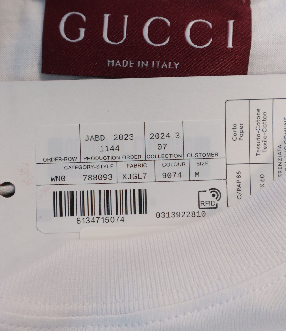 Gucci T-Shirt Weiß mit Logo-Print aus Baumwolle Größe M