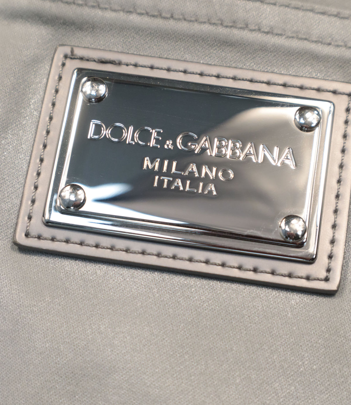 Dolce & Gabbana Skinny Hose hellgrau Größe IT 52 aus Baumwolle mit Stretch gefertigt in Italien.