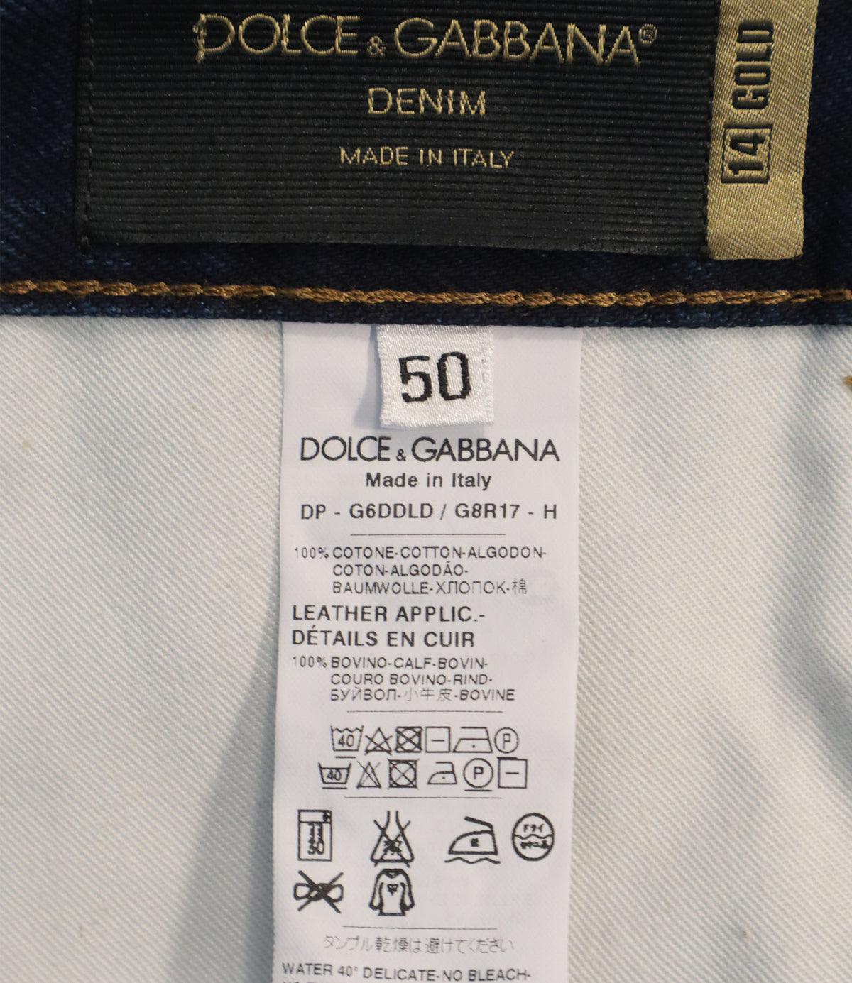 Dolce & Gabbana Jeans Größe 50 aus dunkelblauem Denim Made in Italy mit klassischem Regular Fit und dezenter Waschung.