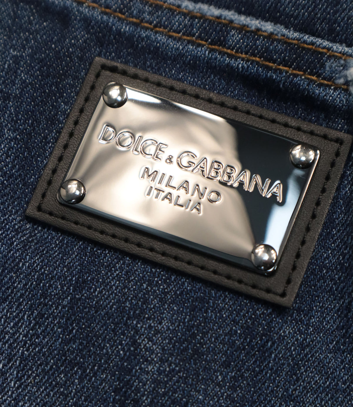 Dolce & Gabbana Jeans Größe 48 aus blauem Denim im Loose Fit mit Used-Waschung Made in Italy.