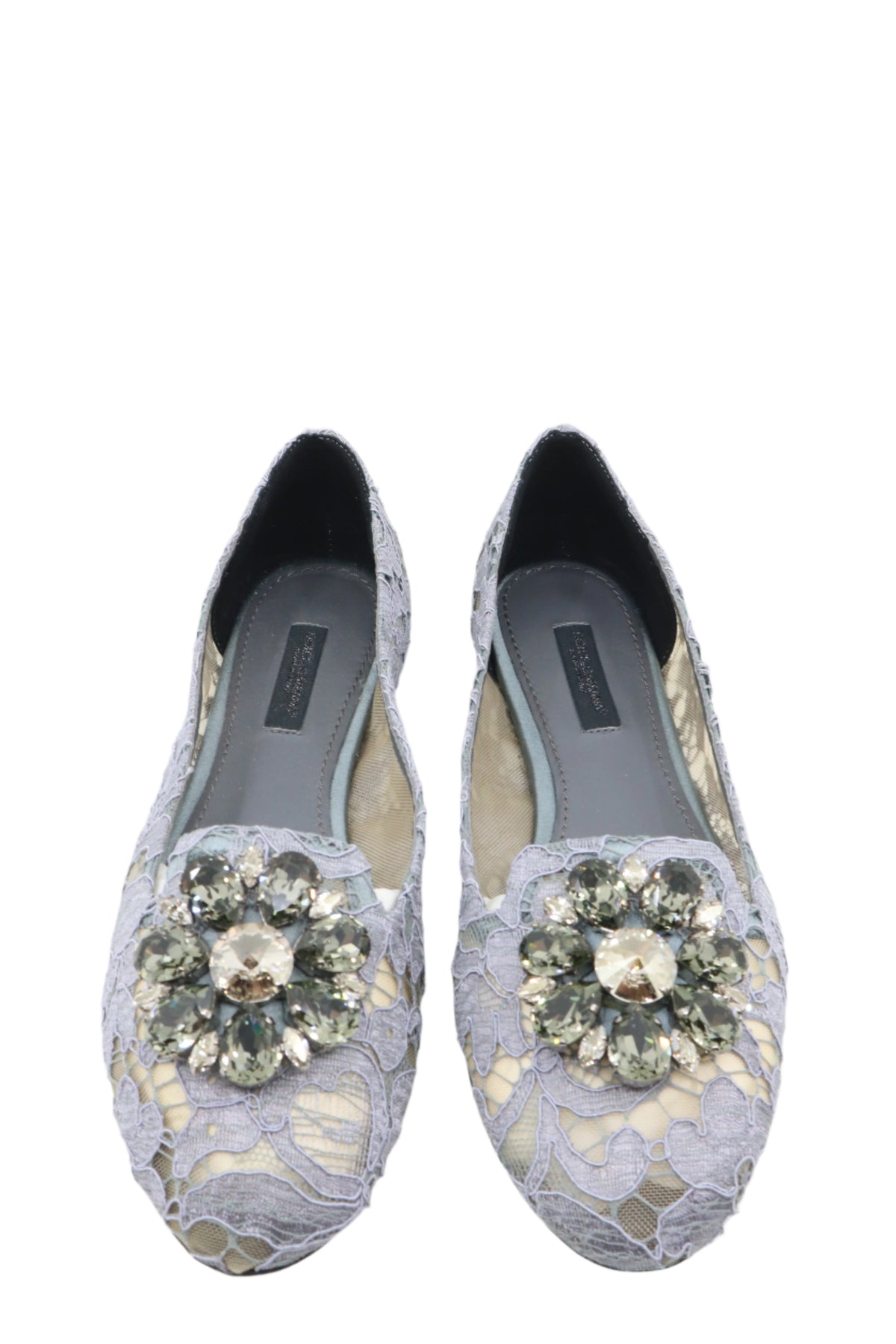 Lavendelfarbene Dolce & Gabbana Ballerinas mit floraler Spitze und Kristallverzierung